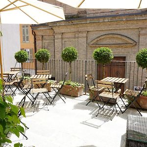 La Canonica - Charming Self-Catering Apartments In Nizza Monferrato Exterior photo