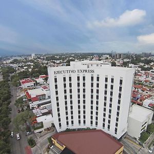 Hotel Ejecutivo Express Guadalajara Exterior photo