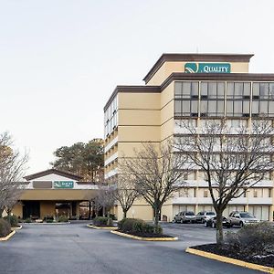 Quality Inn Near Hampton Coliseum Exterior photo