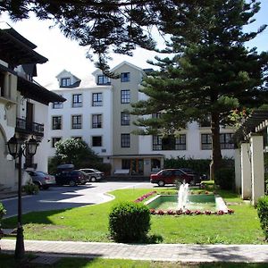 Hotel y Apartamentos Arias Navia Exterior photo