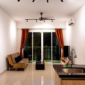 Queens Suite By D Imperio Homestay George Town Exterior photo