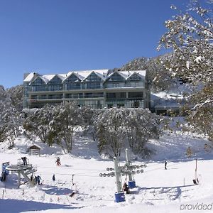 Hotel Falls Creek Country Club Exterior photo