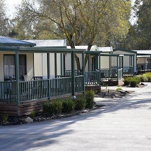 Hotel Riverside Cabin Park Shepparton Exterior photo