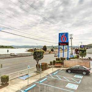 Motel 6-Coos Bay, OR Exterior photo