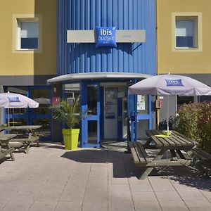 Hotel Ibis Budget Issoire Exterior photo