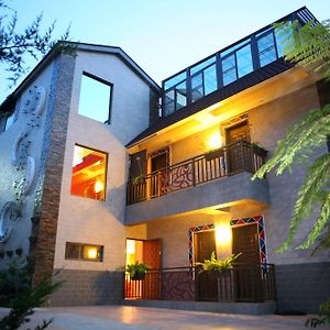 Hotel Applause In The Mountain Chiayi Exterior photo