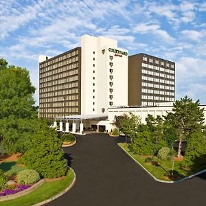 Hotel Courtyard By Marriott Boston Logan Airport Exterior photo