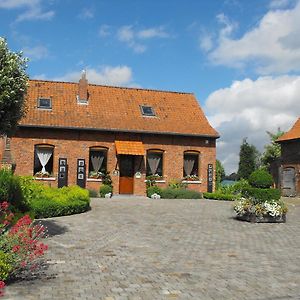 Holiday Home La Ferme de Gabrielle Le Bizet Exterior photo