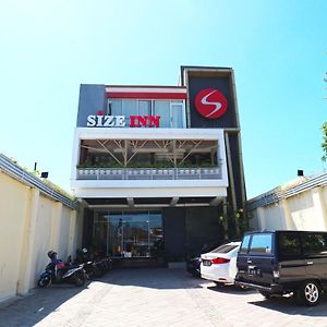 Size Inn Cirebon Exterior photo