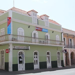 Mindelo Residencial Bed and Breakfast Exterior photo