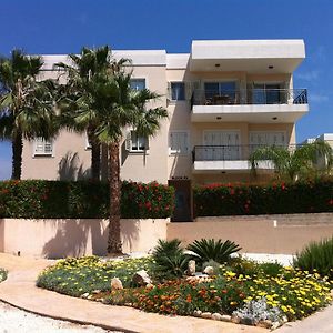 Apartamento Sunny Garden Limassol Star Exterior photo