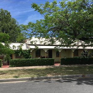 A Settlers Cabaña Alojamiento Bathurst CBD Villa Exterior photo