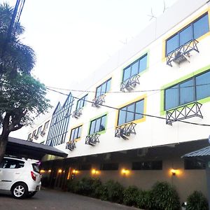 Hotel Augusta Yakarta Exterior photo