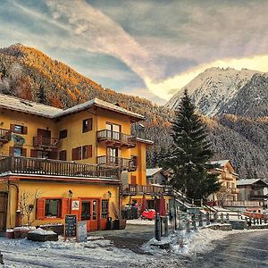 Hotel Le Nid de l'Aigle Champoluc Exterior photo