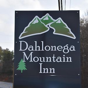 Dahlonega Mountain Inn Exterior photo