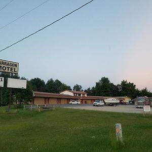 Tarragon Motel Marinette Exterior photo