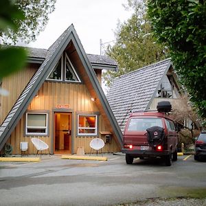 Hotel The Shoreline Tofino Exterior photo