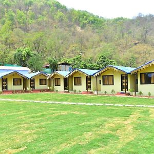 Garud Chatti River Resort Rishīkesh Exterior photo