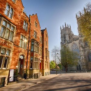 Hotel The Dean Court York Exterior photo