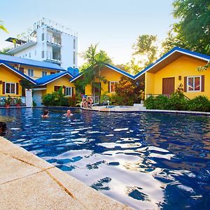 Blue Lagoon Inn & Suites Puerto Princesa Exterior photo