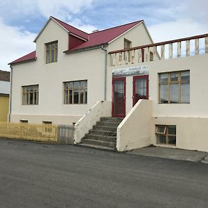 Hotel Steinhúsið Holmavik Exterior photo