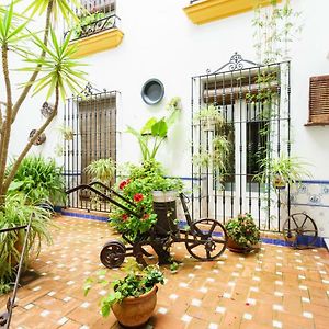 Hotel Hostal Ciudad Trigueros Exterior photo