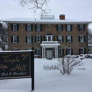 Temple Hill Bed And Breakfast Geneseo Exterior photo