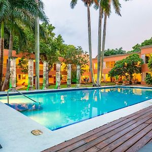 Hotel Hacienda Uxmal Plantation&Museum Exterior photo