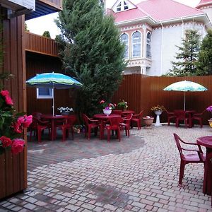 Mini Hotel Уютный Дворик Odesa Exterior photo