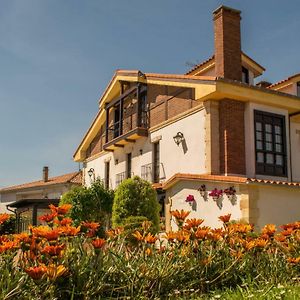 Hotel Posada Marina Suances Exterior photo