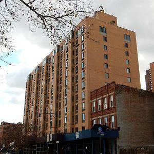 Hotel Modern Elevator Building With Attended Lobby Nueva York Exterior photo