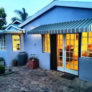 Antique Silk Self Catering Unit Bed and Breakfast Grahamstown Exterior photo
