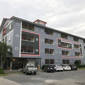 Grand Esie Apartamento con servicio Rayong Exterior photo