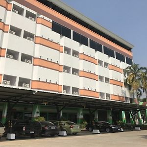 Lopburi Residence Hotel Exterior photo
