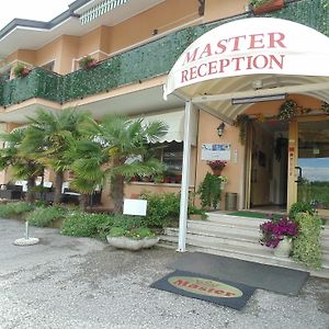 Master Camere Ed Appartamenti Lazise Exterior photo