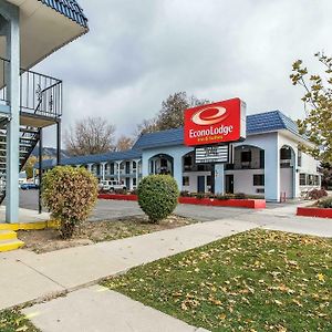 Econo Lodge Inn&Suites Logan Exterior photo