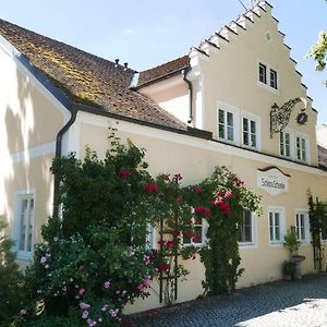 Hotel Schloss - Schenke Tunzenberg Mengkofen Exterior photo