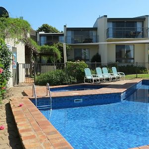 Penguin Mews Aparthotel Merimbula Exterior photo