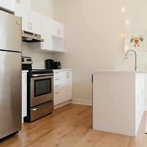Modern 2Br In The Village By Sonder Montreal Exterior photo
