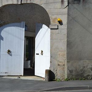 La Maison Des Buis Bed and Breakfast Falaise  Exterior photo