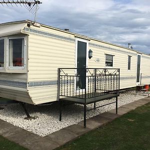 Hotel Taylor'S Caravan Holiday'S 8 Berth Ingoldmells Exterior photo