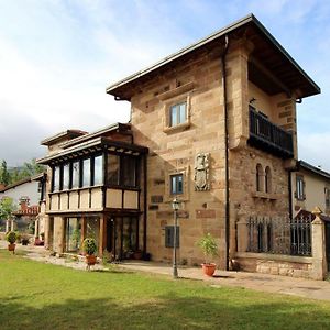 Las Casonas de Don Pedro Hostal Reinosa Exterior photo