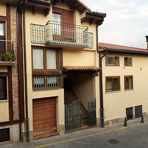 Zaguan Hostal Rascafría Exterior photo