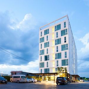 Hotel อีซี่โฮเทล 2 Lamphun Exterior photo