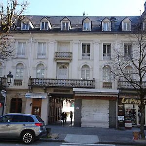 Apartamento Appart T4 Luchon Plein Centre Bagnères-de-Luchon Exterior photo