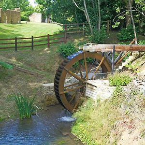 Hewletts Mill Hostal Castle Cary Exterior photo