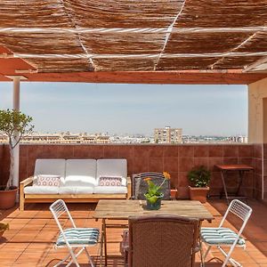 Apartamento Ático con piscina, gran terraza, AC, 2 hab Mairena del Aljarafe Exterior photo