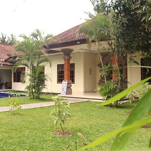 Apartamento Pondok Tulasi Amertha Mas  Exterior photo