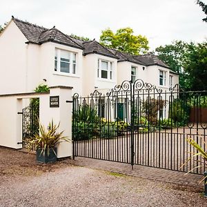 Little Manor Bed and Breakfast Cheltenham Exterior photo