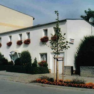 Hotel Pension Heike Schönebeck Exterior photo